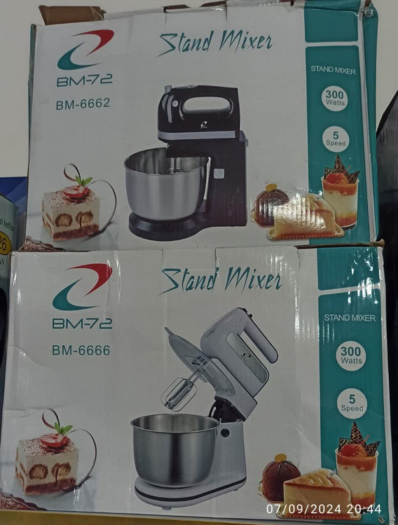 قیمت فروش همزن کاسه دار بی ام 3 لیتر BM-6666