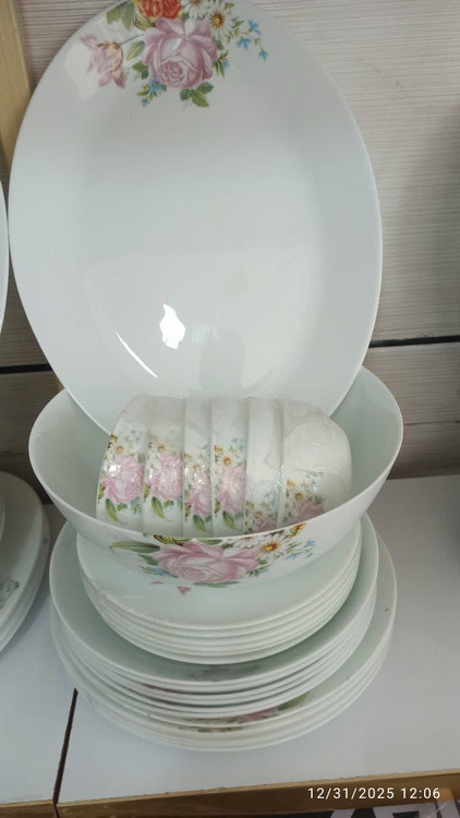 قیمت سرویس آکروپال ۲۶ پارچه ۶ نفره طرح گل