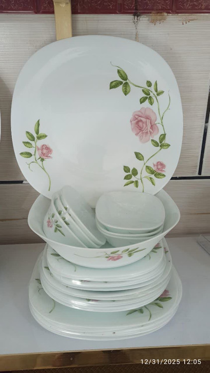 مشخصات سرویس آکروپال ۲۶ پارچه ۶ نفره طرح گل